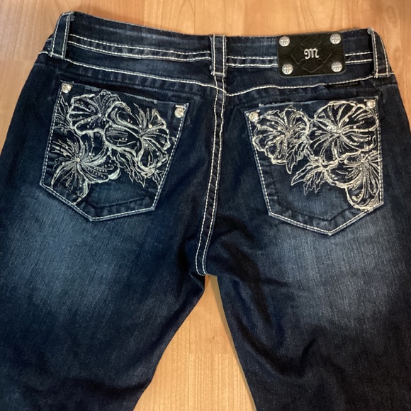 Miss Me Jean Capris size 32 - Picture 3 of 4